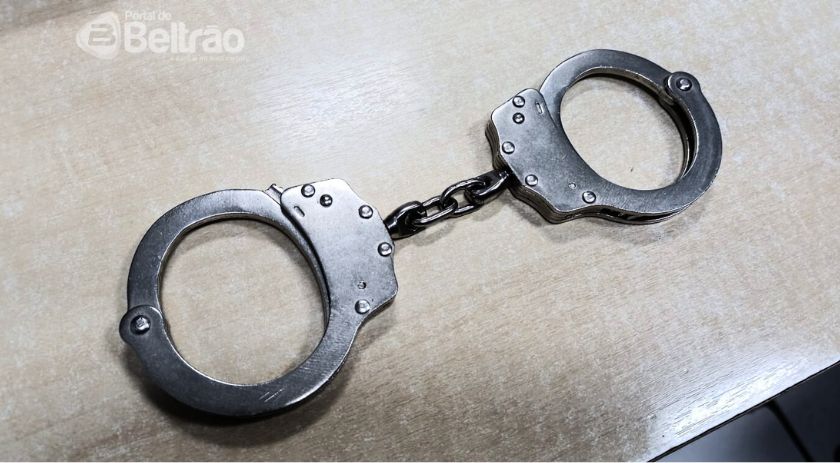 Homem com mandado de prisão em aberto é detido em abordagem