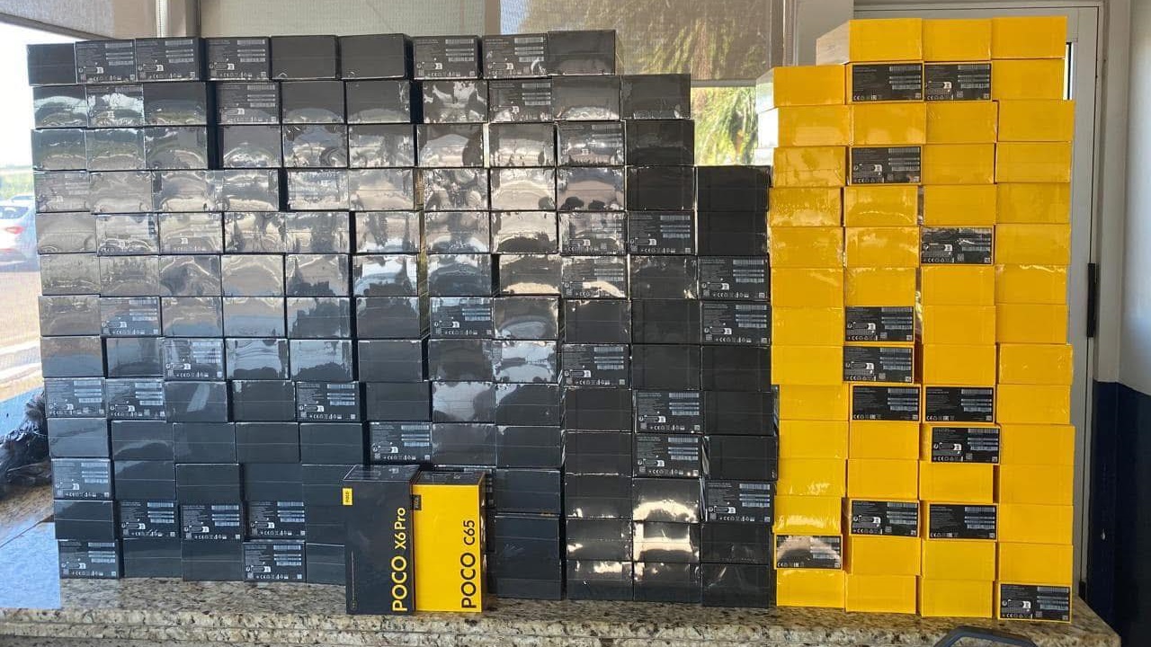PRF apreende quase meio milhão de reais em mercadorias importadas ilegalmente