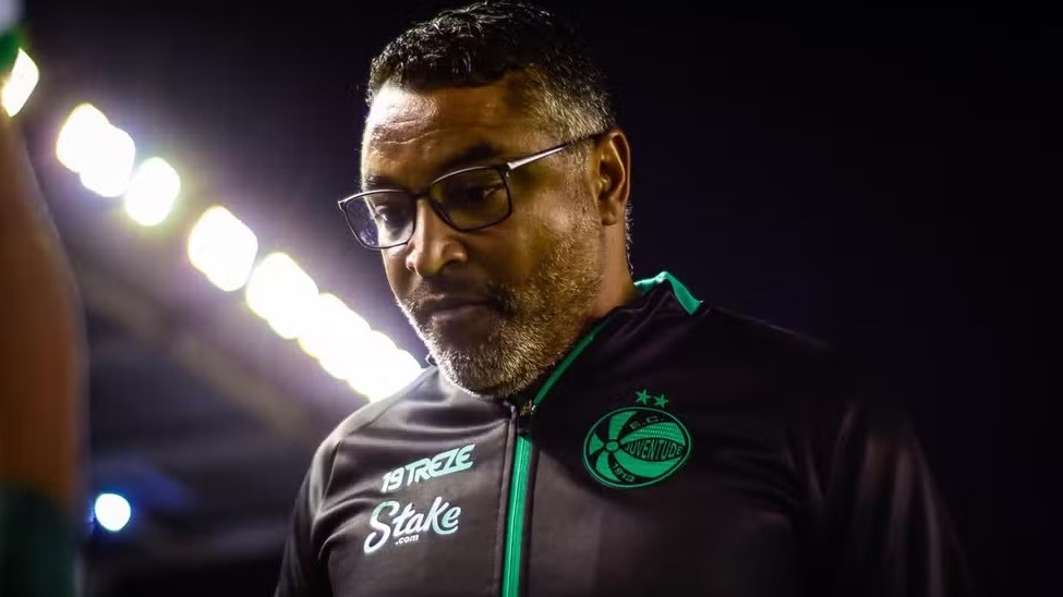 Juventude anuncia saída de Roger Machado, e técnico acerta com o Inter