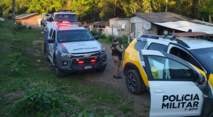 Polícia Militar e Polícia Penal desarticulam oficina clandestina e apreendem motocicletas adulteradas em Ponta Grossa