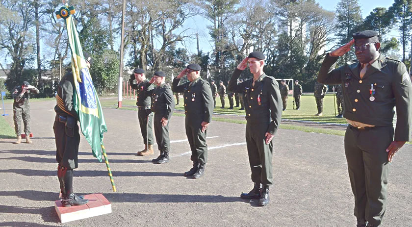 Dia do Soldado é comemorado com formatura e homenagens