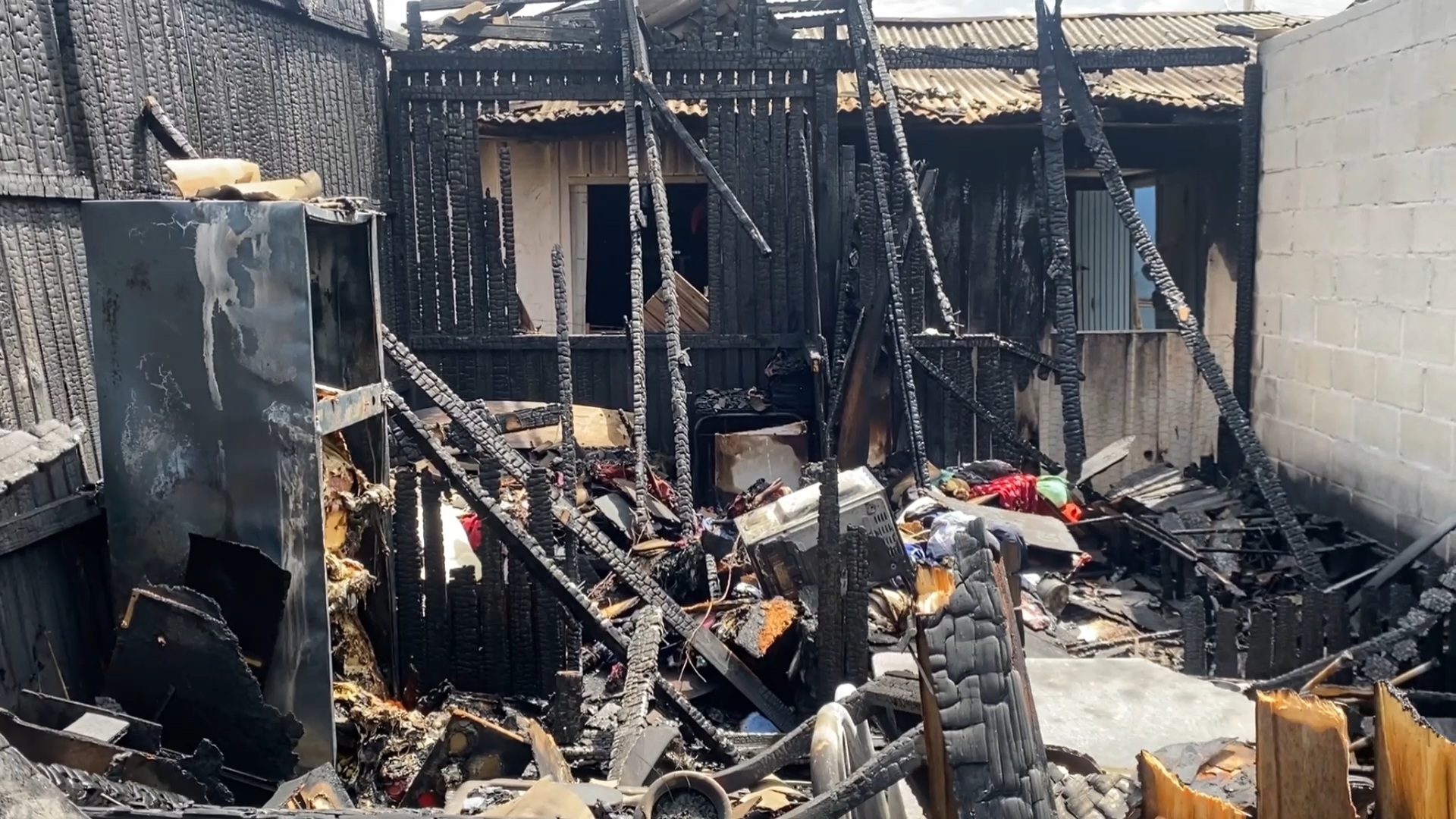 Incêndio criminoso em residência é registrado no Bairro São Miguel