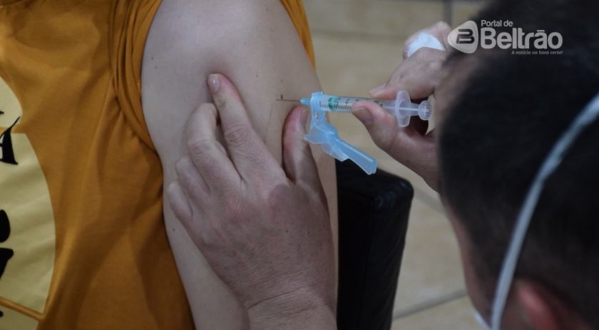 Apenas 12% já se vacinaram com a bivalente da Covid, diz 8ª Regional