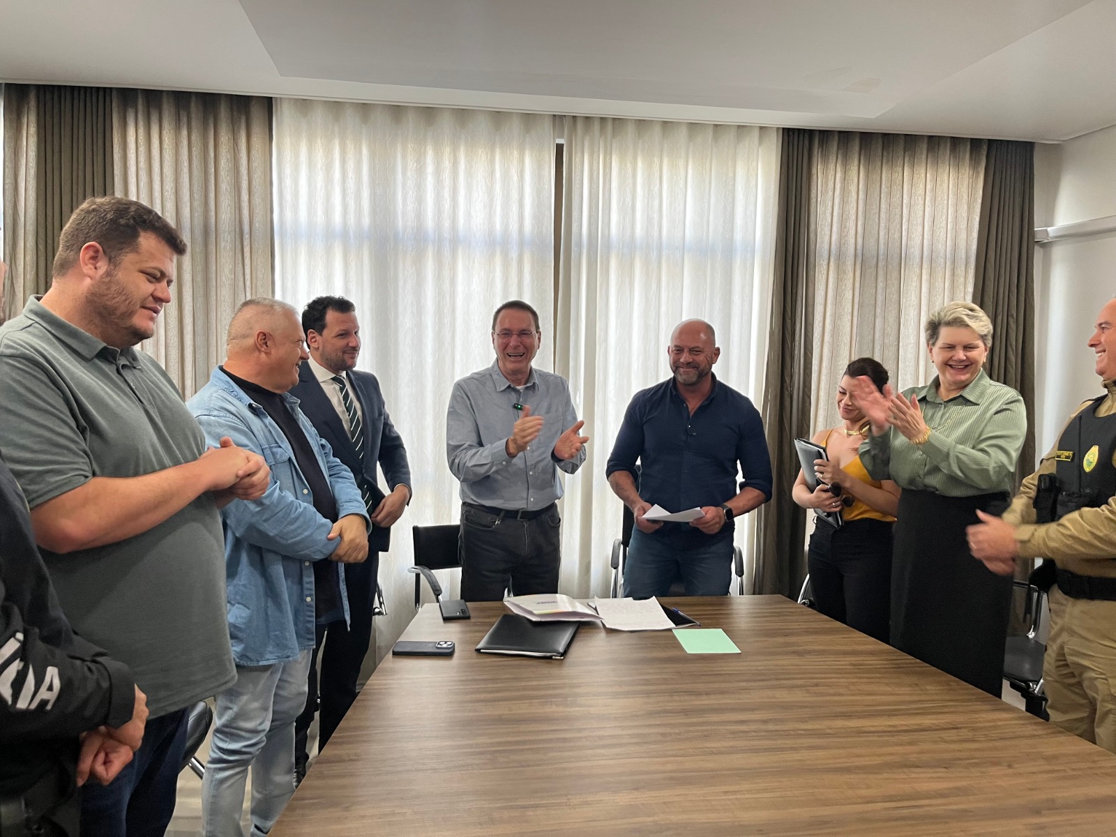 Coronel Hudson e prefeito Pedron anunciam R$ 90 milhões em obras de segurança