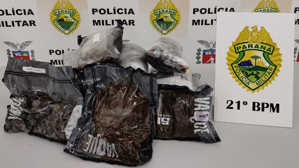 Polícia Militar de Realeza apreende 7 kg de haxixe e prende homem