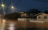 Chuva provoca alagamentos no bairro São José, em Palmas