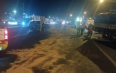 Caminhão sem freio 'atropela' veículos e deixa 16 feridos