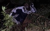 Jovem de 21 anos morre após veículo sair da pista e capotar