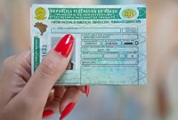 Ratinho Junior sanciona lei que reduz em 55% custo dos exames da CNH