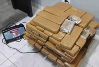Passageira é flagrada com mais de 46 quilos de drogas durante abordagem na BR-277