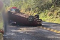 Motorista fica ferido após capotamento na PR-562