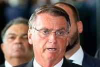 Bolsonaro tem melhora renal mas segue na UTI, diz hospital