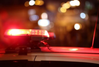 Homem é morto a tiros em frente a bar durante a madrugada em SC