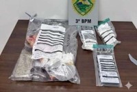 Mais de um quilo de drogas é apreendido, três são detidos