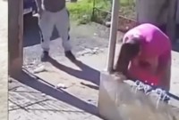 Mulher dá à luz no quintal antes de conseguir ir ao hospital no PR