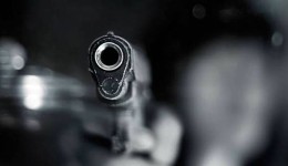 Casal é agredido e amarrado durante assalto dentro de casa