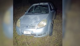 Veículo furtado em Dionísio Cerqueira é recuperado em matagal no bairro Vila Alta