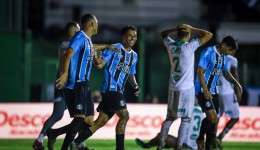 Grêmio abre o ano com goleada no Gauchão