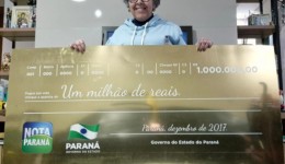 Professora que ganhou R$ 1 milhão no Nota Paraná segue dando aulas
