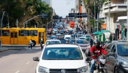 Redução histórica do IPVA impulsiona emplacamentos de veículos no Paraná e projeta crescimento ainda maior em 2026