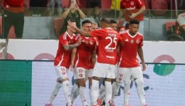 Após derrota na estreia do Brasileiro, Inter busca reação contra o Caxias pelo Gaúcho