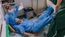 Pai desmaia ao ver filha nascer em SC, diverte equipe e vídeo viraliza nas redes sociais