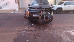 Dois ficam feridos após colisão no Bairro Industrial
