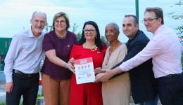 UFFS instala primeiro Banco Vermelho em Realeza em ato contra o feminicídio