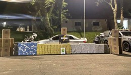 PM apreende veículo carregado com cigarros contrabandeados