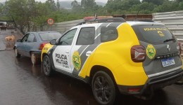GM Kadett furtado é encontrado abandonado em condomínio em construção