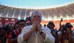 Internacional anuncia a permanência de Abel Braga no clube