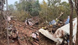 Queda de avião mata piloto e pesquisadora alemã em área próxima ao Aeroporto Santa Maria