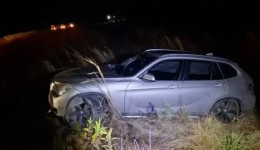 Motorista fica ferido após carro sair da pista na PRC-280