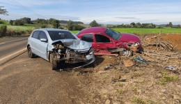 Duas pessoas ficam feridas em acidente na PR-180 em Marmeleiro