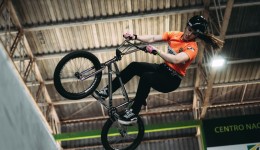 Cresol Base reúne estrelas do BMX na etapa de estreia em Maringá