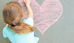 Crianças e emoções: como desenvolver regulação emocional desde cedo