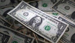 Dólar fecha abaixo de R$ 5,50 pela 1ª vez em 8 meses, com conflito Israel-Irã e 'Superquarta' no radar