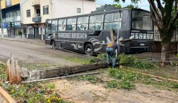Temporal marca último dia de inverno no Paraná