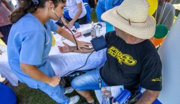 Campanha Agosto Azul reforça importância do cuidado com a saúde do homem
