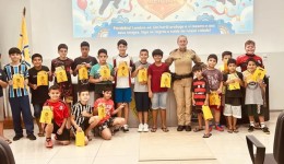 Polícia Militar promove ação educativa de prevenção de acidentes para alunos do Formando Cidadão