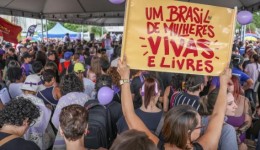 Órfãos de vítimas de feminicídio terão direito a pensão do INSS