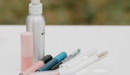 Anvisa proíbe venda e uso de cosméticos irregulares; veja quais produtos foram interditados