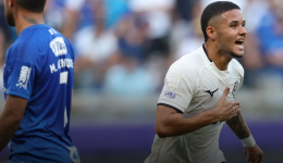 Botafogo vence o Cruzeiro no Mineirão e entra na briga por vaga na Libertadores