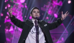 Aos 12 anos, Lorenzo Borella conquista 100 jurados e chega à semifinal do Canta Comigo Teen