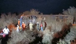 Acidente com ônibus deixa sete mortos e 13 feridos