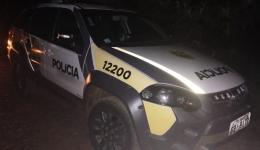 Homem é preso após agredir familiar com golpes de faca e arma de fogo ser apreendida