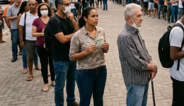 Eleitores que estiverem na fila às 17h ainda poderão votar; entenda