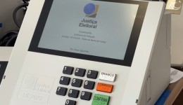 Eleitores voltam às urnas neste domingo para escolher presidente e seis governadores