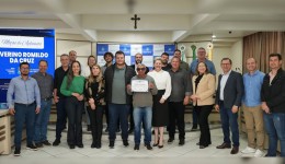 Baiano é homenageado pelo Legislativo e Executivo