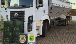 BPFRON apreende caminhão com 330 caixas de cigarros contrabandeados
